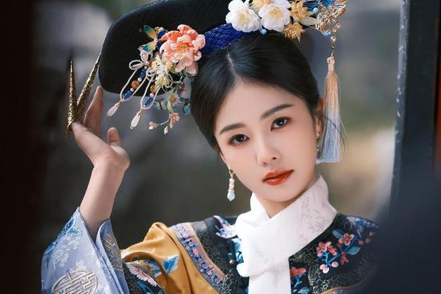 爱新觉罗启星是谁的女儿（爱新觉罗启星现在叫什么）