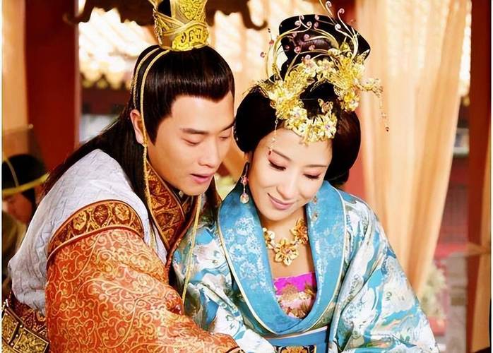 揭秘明朝万贵妃的死因(明朝万贵妃复原图)-第5张图片-文史 揭秘明朝万贵妃的死因(明朝万贵妃复原图)-第5张图片-文史