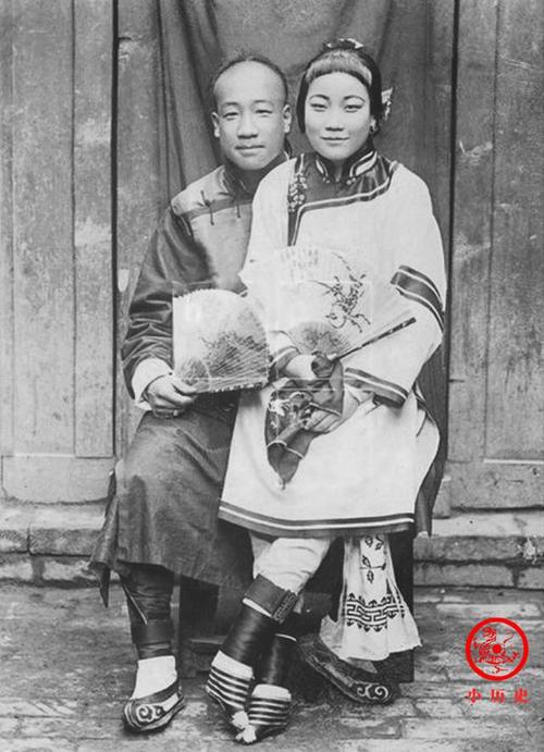 清朝服饰有什么特点(清朝服饰的知识)-第6张图片-文史 清朝服饰有什么特点(清朝服饰的知识)-第6张图片-文史